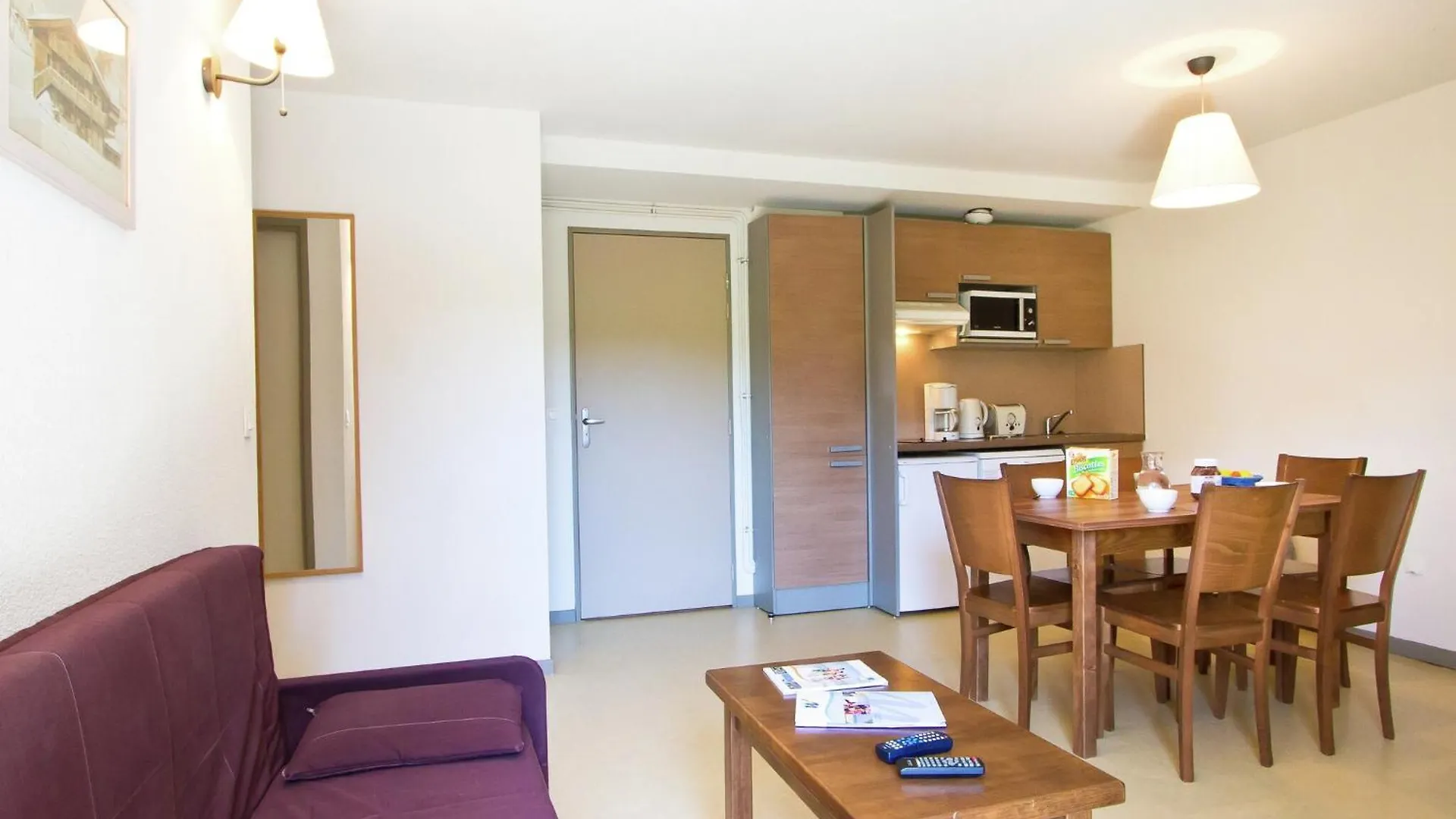 Apartment With Shuttle Bus To The Ski Lift 그레세앙베르코르