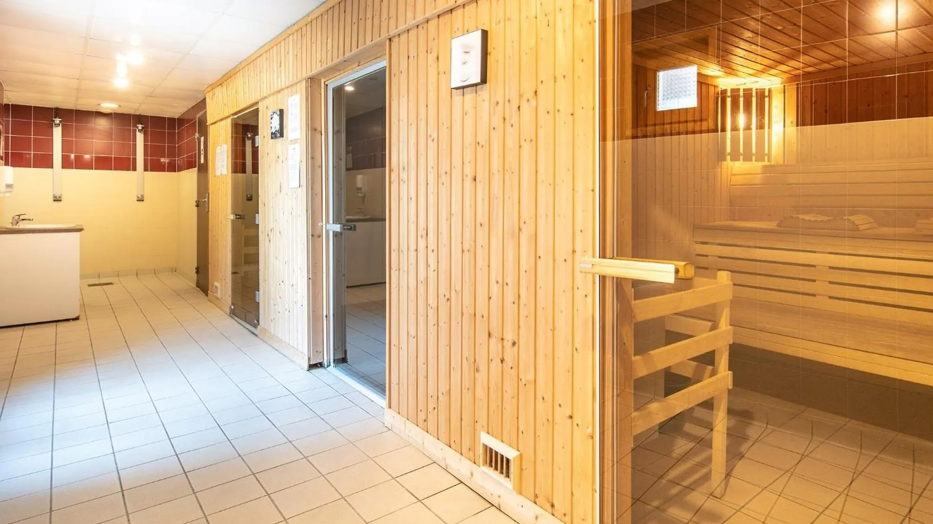 Apartment With Shuttle Bus To The Ski Lift 그레세앙베르코르 0*,